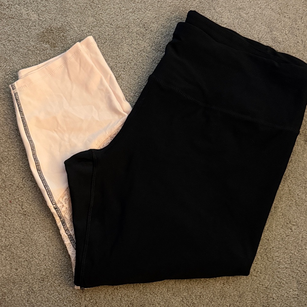 RBX Women's Capris in Black and Light Pink